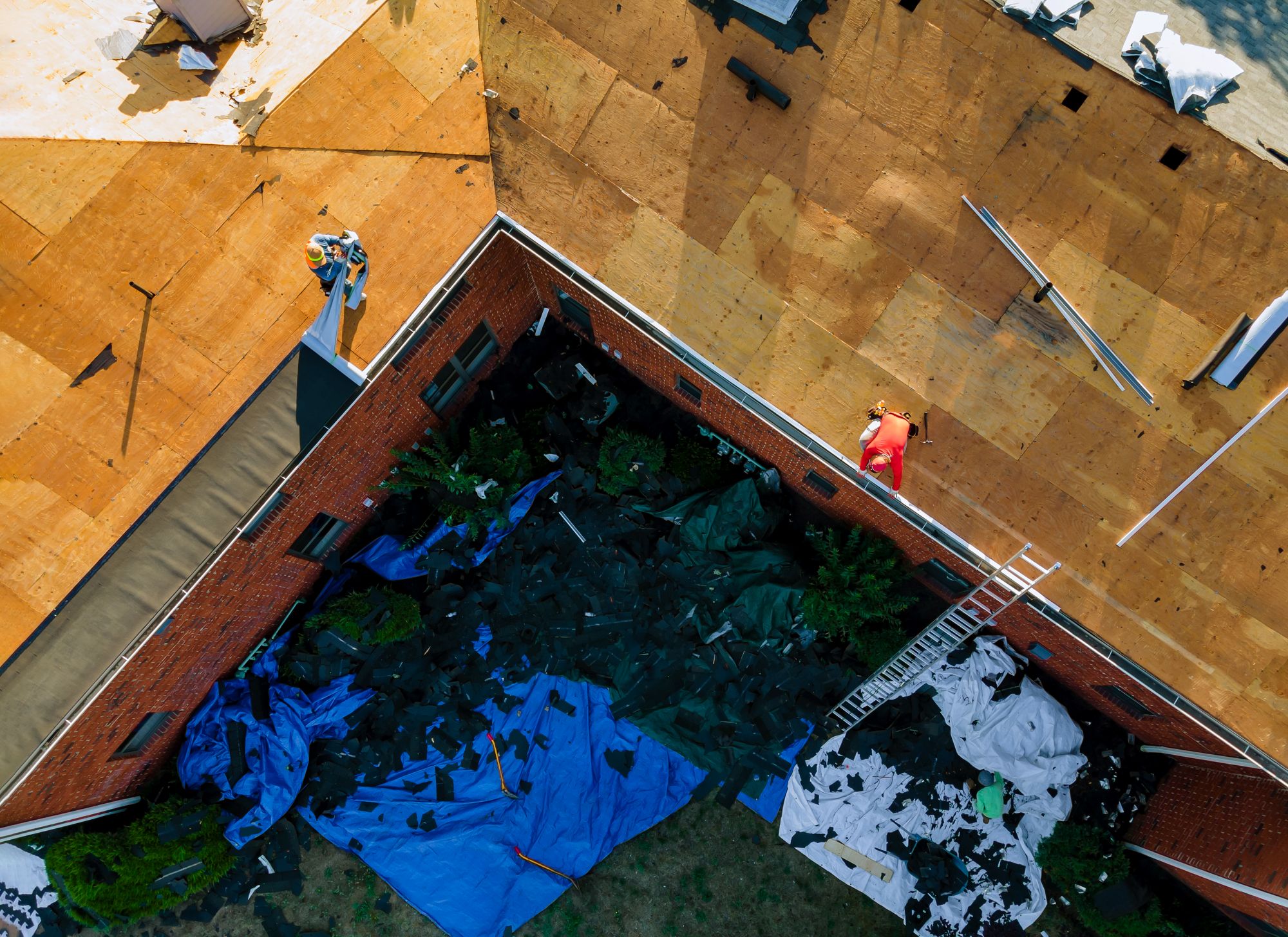 SLM General Contractors & Roofing LLC